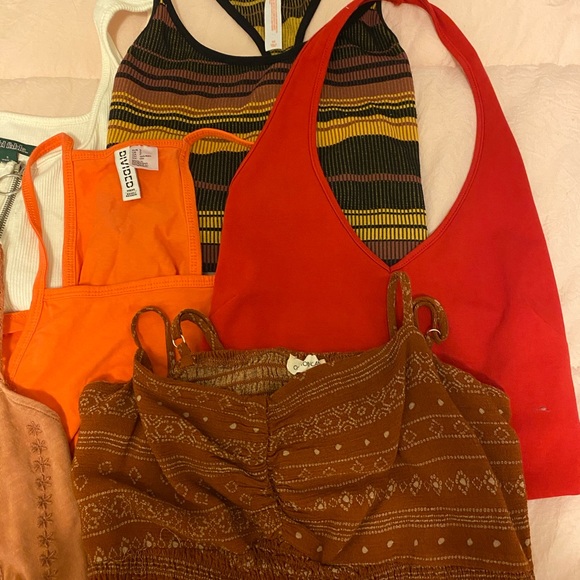 Tank top bundle - Picture 2 of 3